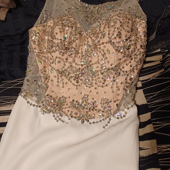 Prom Dress - Picture 1 of 7